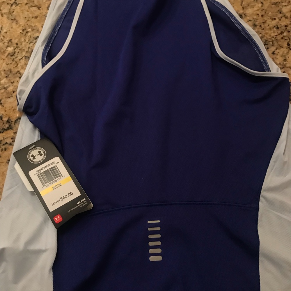 Under Armour CoolSwitch Workout Top - Picture 4 of 6